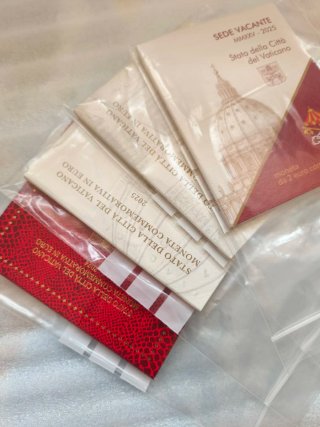 Conjunto 4 monedas Vaticano 2024-2025
