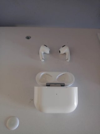 Apple AirPods