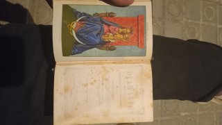 Libro antiguo religioso