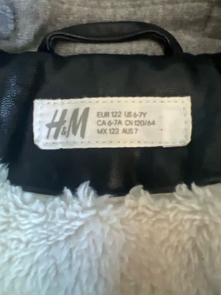 Chaqueta H&M niño 6-7 años negra