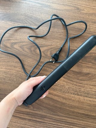 Plancha de pelo Rowenta negra