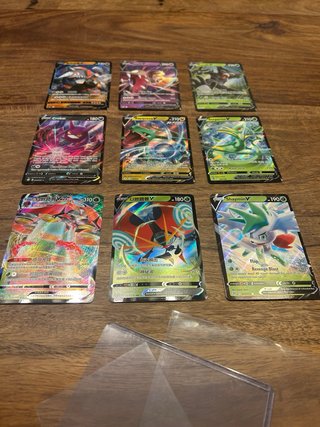 Pack 9 Cartas Pokémon V y VMAX
