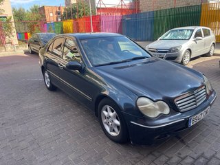 Mercedes-Benz Clase C 2003