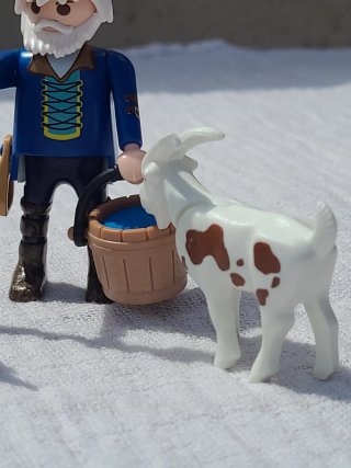 Lote 50. Playmobil Cabrero