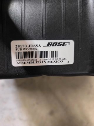 Subwoofer y altavoces bose