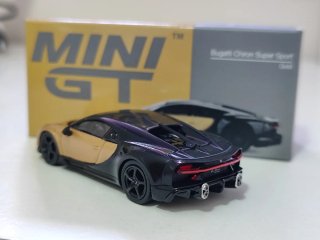 Mini GT Bugatti Chiron Super Sport Gold