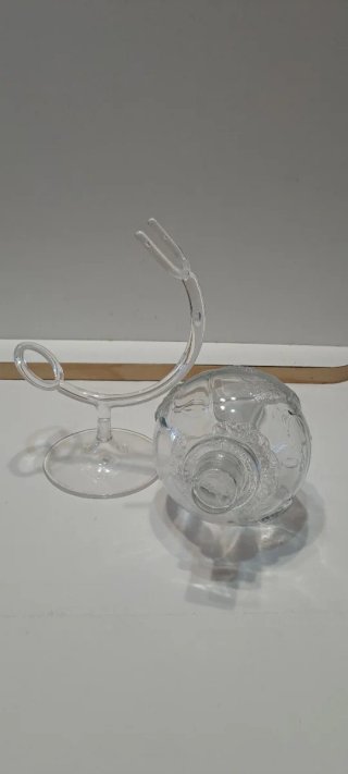 Caraffa in vetro a forma di globo