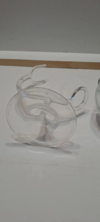 Caraffa in vetro a forma di globo