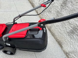 Máquina de Cortar Relva