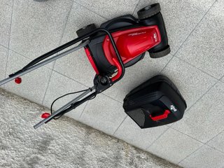 Máquina de Cortar Relva