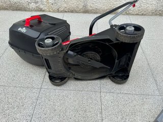Máquina de Cortar Relva