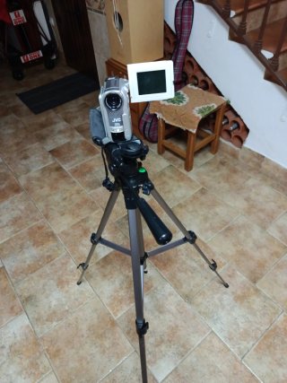 Camara video JVC con soporte