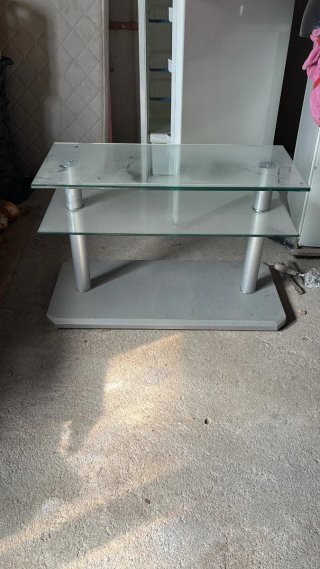 Mesa baja salón o TV cristal y metal