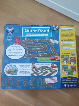 Puzzle de pistas de coches para niños