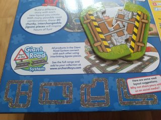 Puzzle de pistas de coches para niños