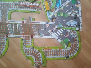 Puzzle de pistas de coches para niños