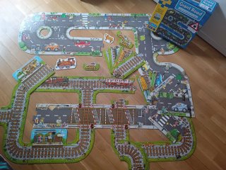 Puzzle de pistas de coches para niños