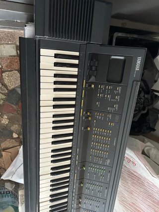 Teclado Yamaha PSR 6300