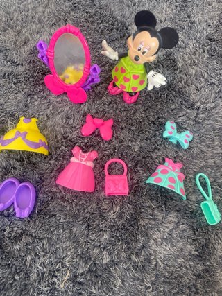 Minnie Mouse y accesorios