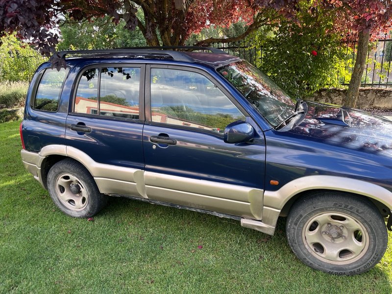 Suzuki Grand Vitara 2003 - foto 1