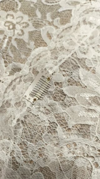 Mantilla media luna