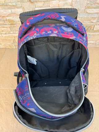 Mochila Totto con ruedas y estampado