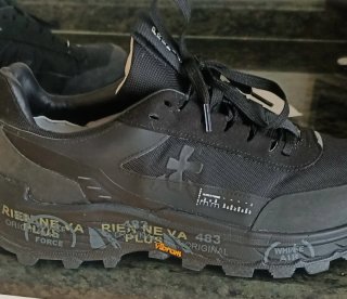 Zapatillas Premiata Devim Negras