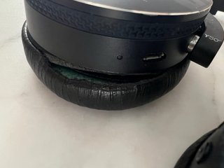 Cascos AKG Y50 Bluetooth Negros