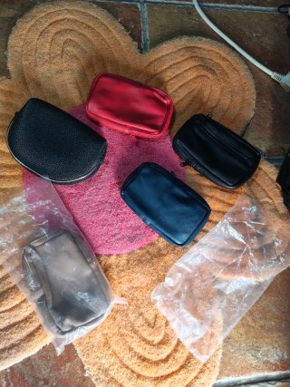 4 Carteras + Regalo Cartera Negra