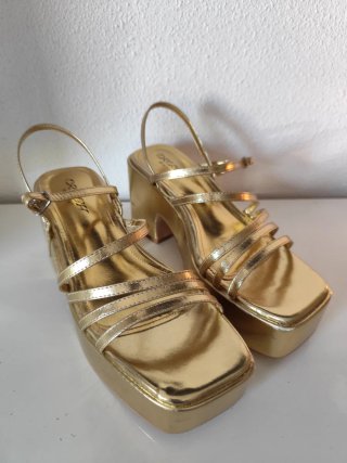 Sandalias doradas plataforma 8cm
