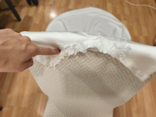 Vestido de Novia Blanco con Cola y Velo