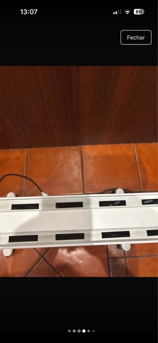 Aquecedor elétrico branco