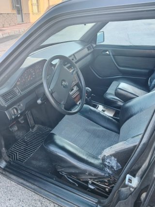 Mercedes-Benz Clase E 1993