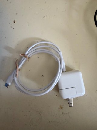 Cargador USB con base