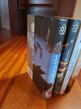 Colección "Crónicas de la Torre" de Laura Gallego