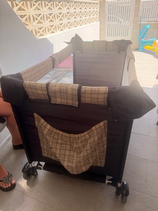 Cuna de viaje con colchón