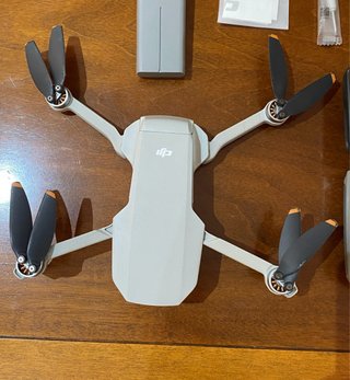 Dron DJI Mini 2 + Accesorios + bolsa