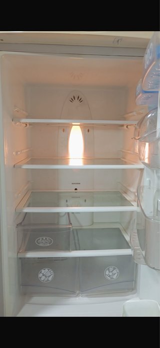 Nevera LG blanca con congelador