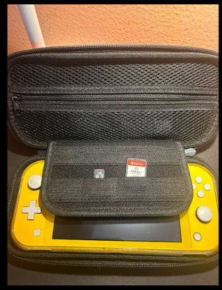 Nintendo Switch Lite + Accesorios FIFA 23