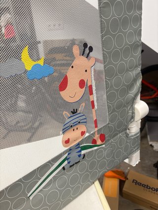 Barrera de seguridad para cama infantil