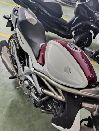Suzuki Gladius 650 A2 - 21022km