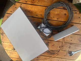 Antena y Router Starlink