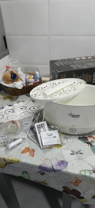 Esterilizador Tommee Tippee