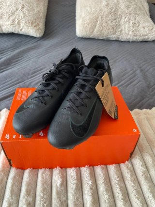 Nike Mercurial Zoom Vapor 16 Pro Fg