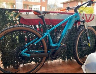 Bicicleta eléctrica Cube
