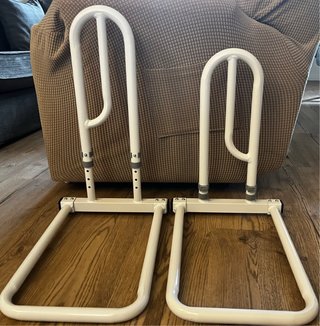 Asidero para cama blanco