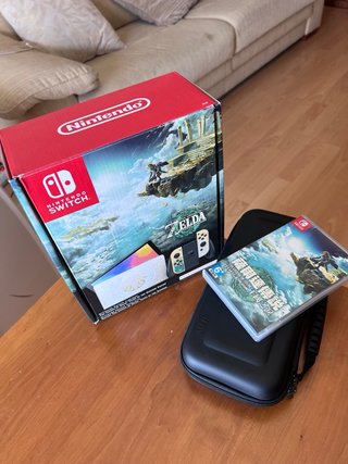 Nintendo Switch OLED Zelda Tears of the Kingdom
