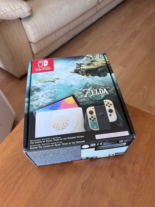Nintendo Switch OLED Zelda Tears of the Kingdom