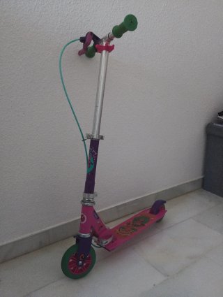 Patinete niña