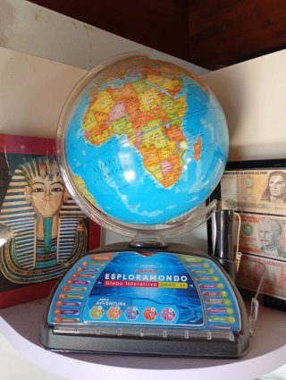 Mappamondo interattivo Clementoni Esploramondo